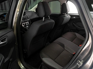 Хетчбэк Ford Focus 2012 года, 899000 рублей, Тюмень