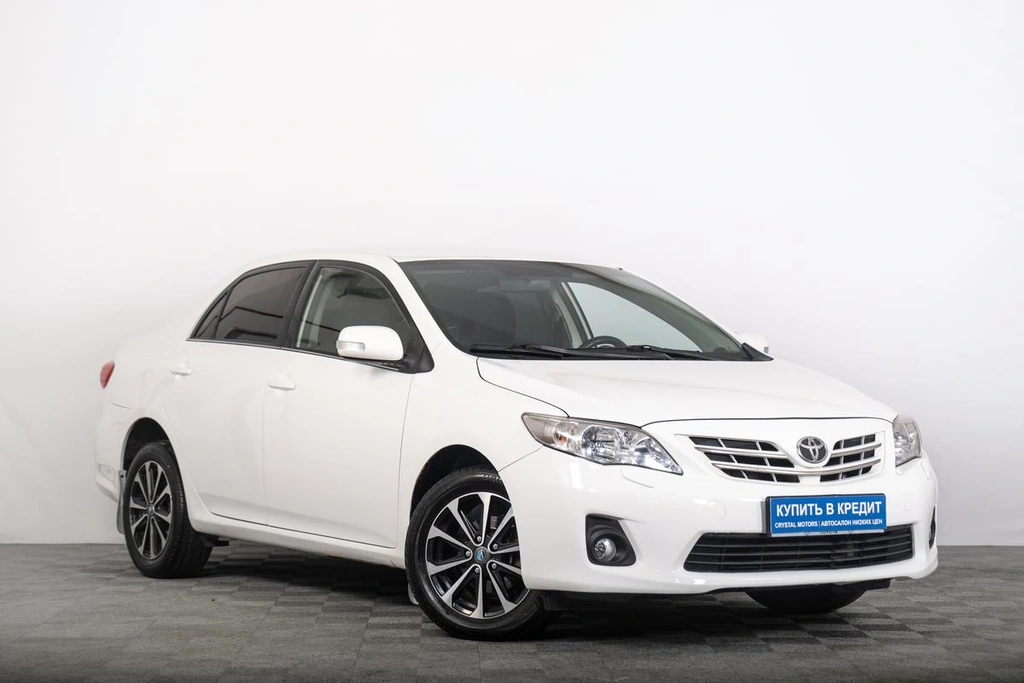 Седан Toyota Corolla 2011 года, 1289000 рублей, Томск