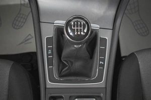 Хетчбэк Volkswagen Golf 2013 года, 1099000 рублей, Кемерово