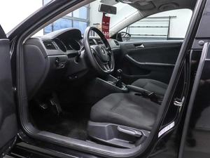 Седан Volkswagen Jetta 2015 года, 990000 рублей, Красноярск