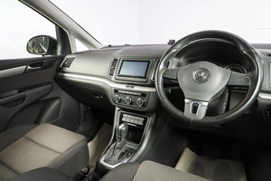 Минивэн Volkswagen Sharan 2013 года, 1389000 рублей, Новосибирск