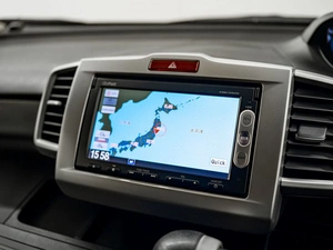 Минивэн Honda Freed 2014 года, 1275000 рублей, Красноярск