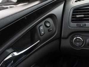 Седан Opel Insignia 2014 года, 949000 рублей, Саратов