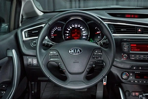 Хетчбэк Kia Ceed 2017 года, 1377000 рублей, Красноярск