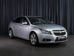 Седан Chevrolet Cruze 2010 года, 668000 рублей, Волгоград