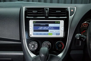 Хетчбэк Toyota Ractis 2014 года, 999000 рублей, Красноярск