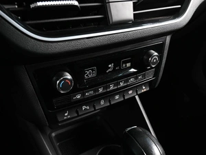 Лифтбек Volkswagen Polo 2021 года, 1629000 рублей, Аксай