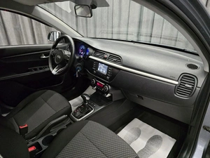 Хетчбэк Kia Rio X-Line 2019 года, 1345000 рублей, Красноярск