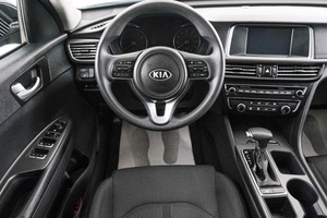 Седан Kia Optima 2017 года, 1949000 рублей, Красноярск