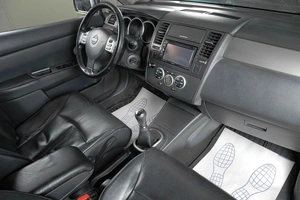 Хетчбэк Nissan Tiida 2007 года, 719000 рублей, Тюмень