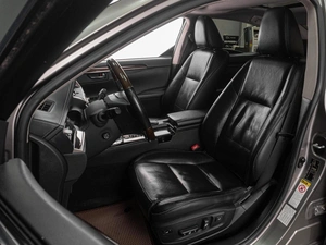 Седан Lexus ES 2015 года, 2078000 рублей, Тюмень