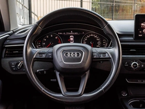 Седан Audi A4 2017 года, 1930000 рублей, Большой Сочи