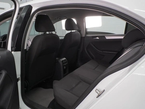 Седан Volkswagen Jetta 2018 года, 1378000 рублей, Воронеж