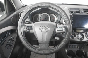 Внедорожник Toyota RAV4 2010 года, 1359000 рублей, Кемерово