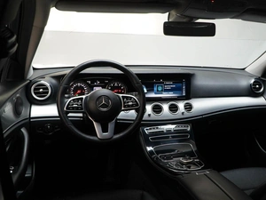 Седан Mercedes-benz E-класс 2019 года, 3020046 рублей, Москва