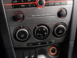 Седан Mazda 3 2007 года, 715000 рублей, Тюмень