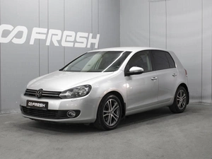 Хетчбэк Volkswagen Golf 2011 года, 790000 рублей, Омск