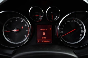 Хетчбэк Opel Astra 2013 года, 769000 рублей, Ульяновск