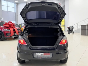 Хетчбэк Opel Astra 2011 года, 597000 рублей, Солонцы