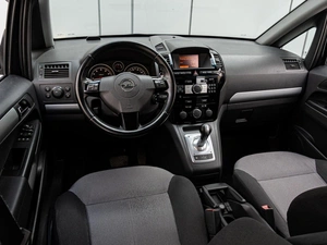 Минивэн Opel Zafira 2011 года, 699000 рублей, Краснодар