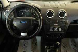 Хетчбэк Ford Fusion 2007 года, 489000 рублей, Омск
