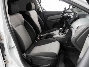 Седан Chevrolet Cruze 2011 года, 624000 рублей, Тюмень