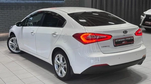 Седан Kia Cerato 2014 года, 1050000 рублей, Красноярск