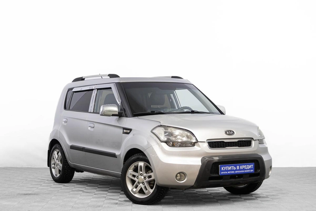 Хетчбэк Kia Soul 2010 года, 899000 рублей, Барнаул
