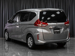Минивэн Honda Freed 2017 года, 1679000 рублей, Тюмень