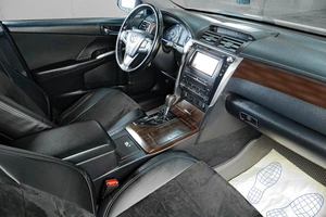 Седан Toyota Camry 2015 года, 1649000 рублей, Тюмень