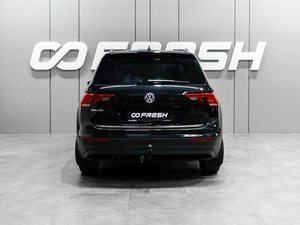 Внедорожник Volkswagen Tiguan 2019 года, 2199000 рублей, Тюмень