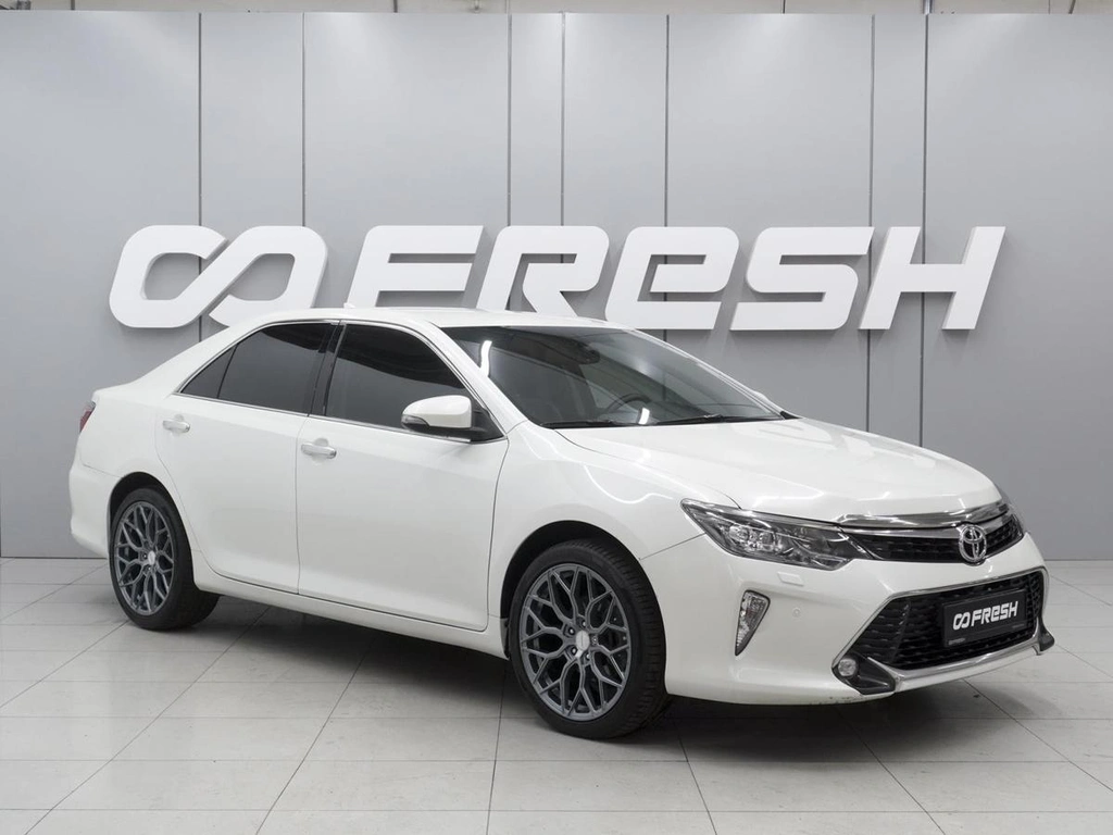 Седан Toyota Camry 2017 года, 2119000 рублей, Ростов-на-Дону