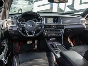 Седан Kia Optima 2018 года, 2360000 рублей, Краснодар