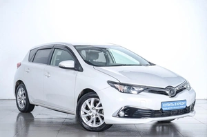 Хетчбэк Toyota Auris 2015 года, 1319000 рублей, Челябинск