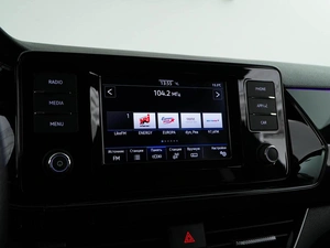 Лифтбек Volkswagen Polo 2022 года, 1777077 рублей, Москва