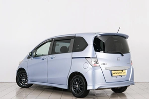 Минивэн Honda Freed 2012 года, 999000 рублей, Красноярск