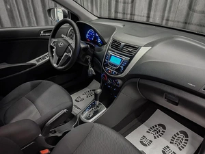 Седан Hyundai Solaris 2013 года, 799000 рублей, Красноярск