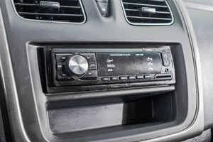 Седан Renault Logan 2018 года, 779000 рублей, Барнаул