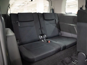 Минивэн Toyota Isis 2010 года, 1299000 рублей, Красноярск