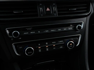 Седан Kia Optima 2019 года, 2098999 рублей, Москва