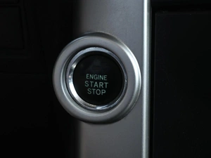 Внедорожник Toyota Land Cruiser Prado 2012 года, 2860000 рублей, Волгоград