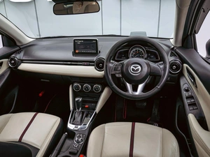 Хетчбэк Mazda Demio 2015 года, 1140000 рублей, Краснодар