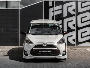 Минивэн Toyota Sienta 2017 года, 1805000 рублей, Краснодар