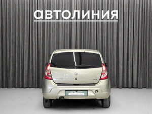 Хетчбэк Renault Sandero 2010 года, 445000 рублей, Красноярск