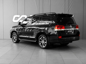 Внедорожник Toyota Land Cruiser 2019 года, 6848000 рублей, Тверь