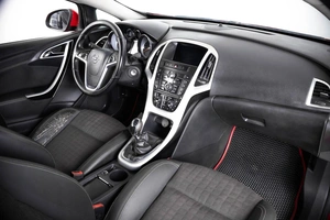 Купе Opel Astra GTC 2012 года, 779000 рублей, Пермь