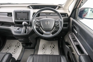 Минивэн Honda Freed 2017 года, 1539000 рублей, Красноярск
