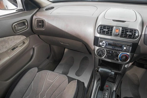 Седан Nissan Sunny 2001 года, 299000 рублей, Барнаул