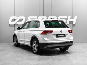Внедорожник Volkswagen Tiguan 2017 года, 2349000 рублей, Тюмень