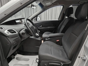 Минивэн Renault Scenic 2010 года, 725000 рублей, Красноярск